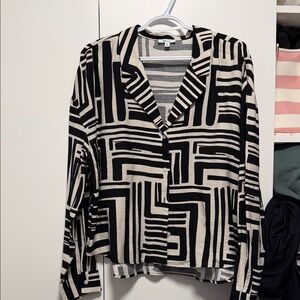 Reitmans Black and Cream Abstract Button Down Shirt